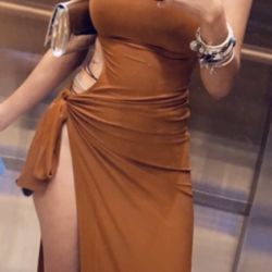 Fashionnova  Maxi Dress Size Small