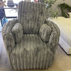 Cordoba Pewter Swivel Manual Recliner