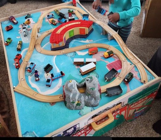 Train Table And Accessories