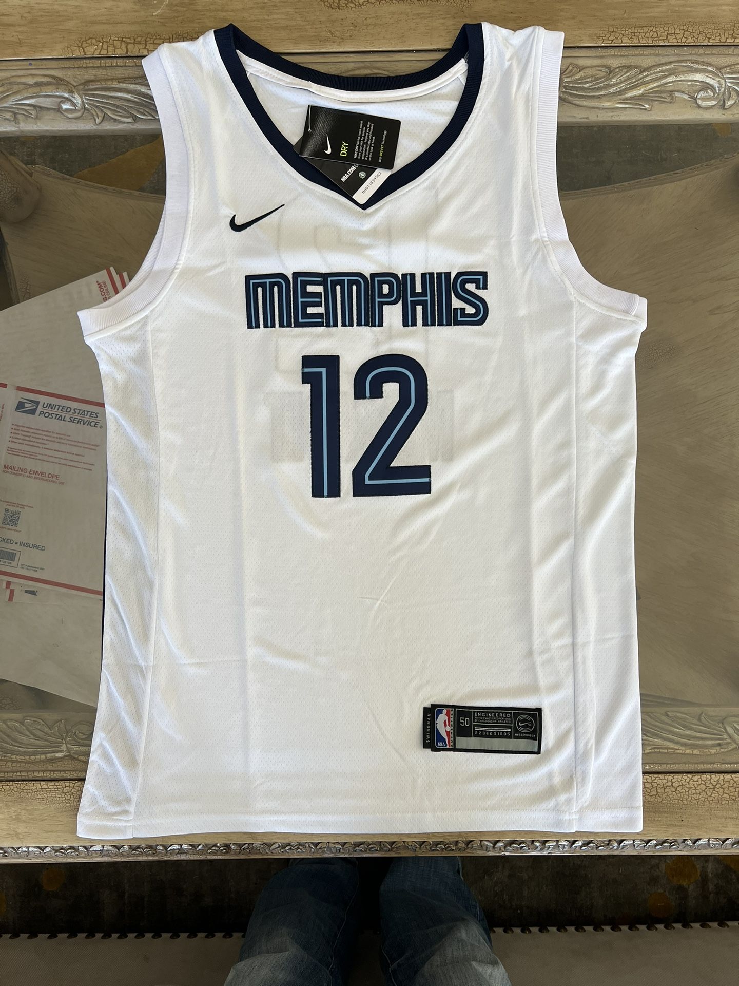 Ja Morant Jersey NEW Mens Large Blue White Memphis Grizzlies for Sale in  Palm Desert, CA - OfferUp