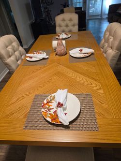 Solid Wood Extendable Dining Table