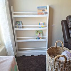 Kids Book Shelf