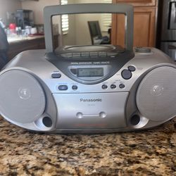 Retro Portable Stereo