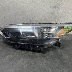 2023-2024-2025 NISSAN SENTRA RIGHT HEADLIGHT HALOGEN OEM USED