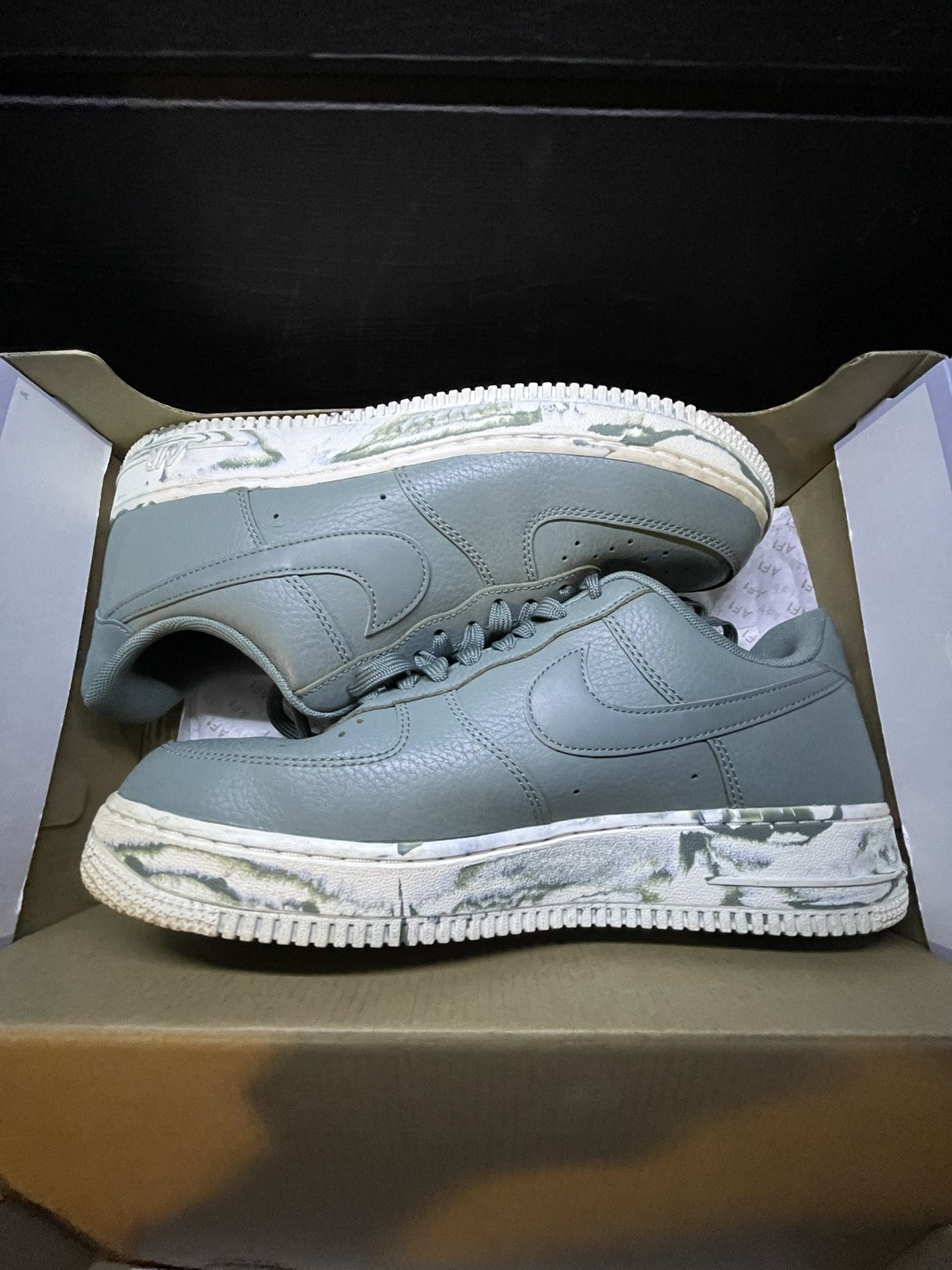Nike Air Force 1 Low