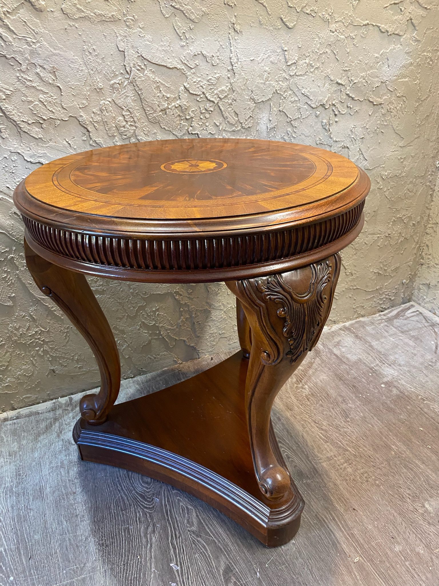 Round Solid Wood Coffee Table, Accent Sofa Table Coffee End Tables Bedside Table - See My Other Items 😃