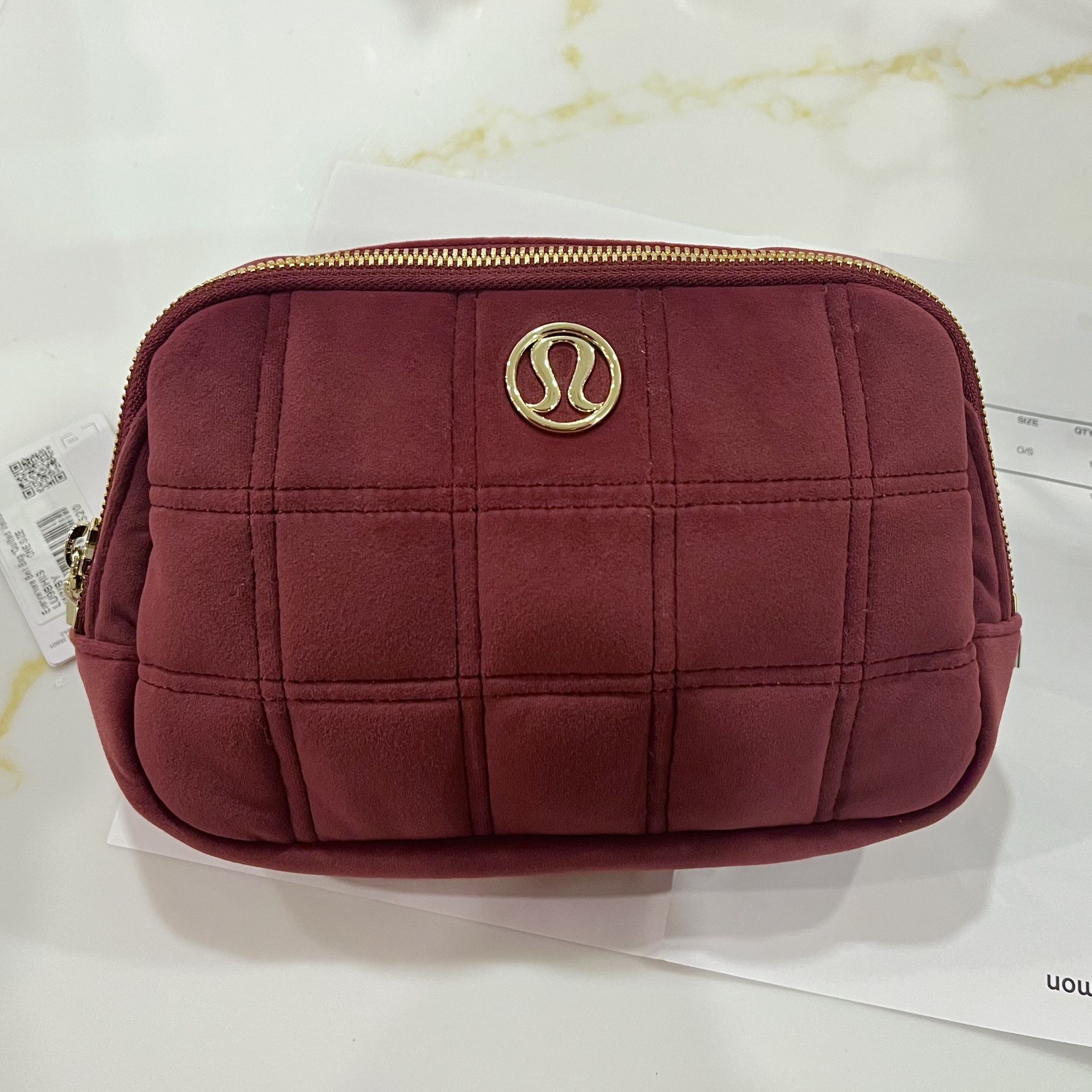 lululemon berry belt bag Delta Sigma Pi Everywhere Lululemon Everywhere Crossbody Belt Bag