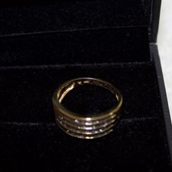 10kt Yellow Gold Ring 