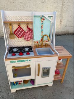 Toy Kitchens