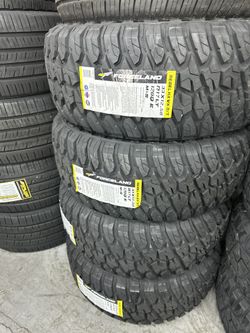 33/1250/17 New Rt Tires 