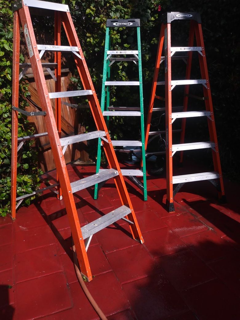6 ft ladders in great shape