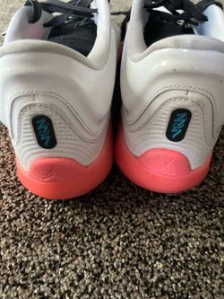 Zion’s 4 decent drip left size 10.5 men’s