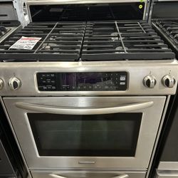 Propane Has Slide-in Gas Stove