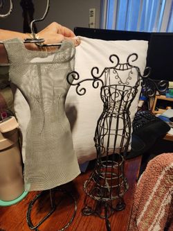 2 metal mannequin