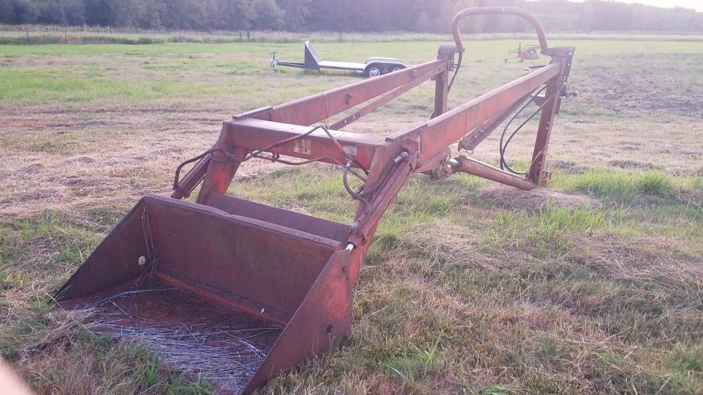 Large tractor loader made for upper HP