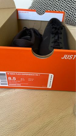 Nike flex experience size 8.5 woman RN 7