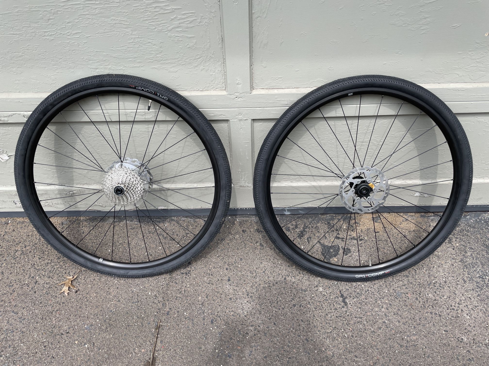 Bontrager TLR Rims and gravel bike tires