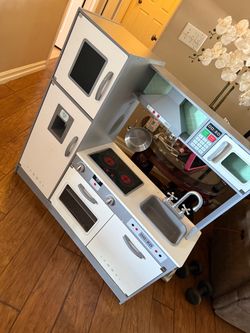 Kids play kitchen