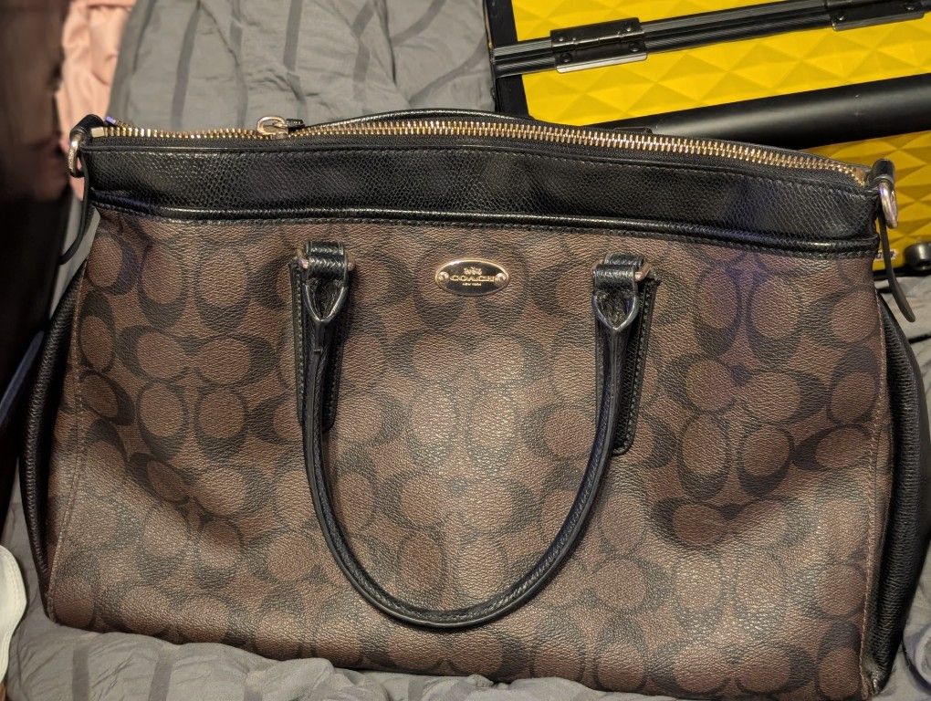 Barely Used Authentic Coach Morgan Tote No Strap No clue Where It Went MSRP 450 Asking 170 OBO 