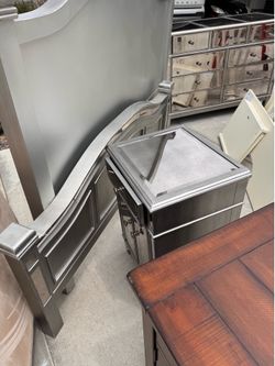 Pier 1 Mirrored Bedroom Set