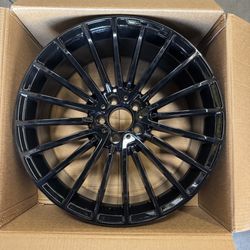 4PCS Staggered Set 20 x 8.5/9.5 Benz Style Wheels 5x112 ET: 25/33 Gloss Black Rims