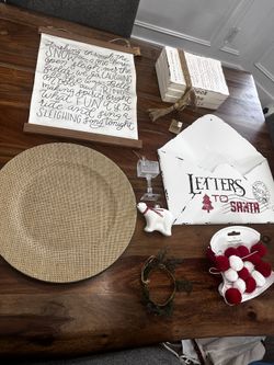 4 Under Plate, Decoration 