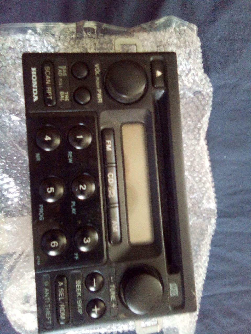 Honda car stereo w/CD player cords buy at AutoZone $15