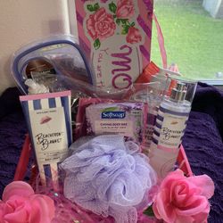 Mother’s Day Gift Basket 