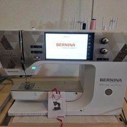  Bernina 790 Crystal Edition Embroidery Machine 
