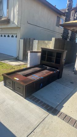 Twin bed set - with lots of storage 150 $obo