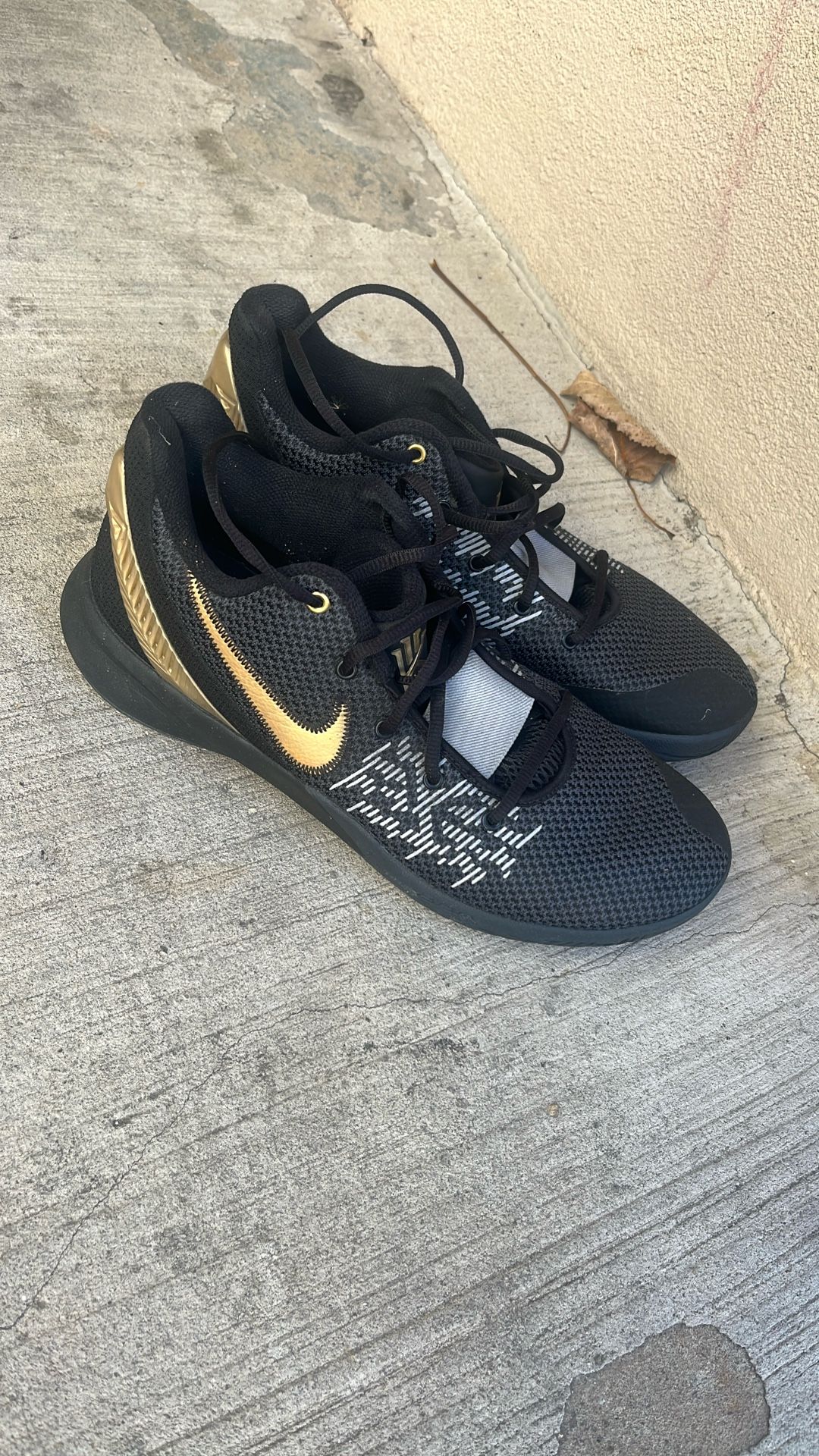 Nike Kyrie Flytrap 2