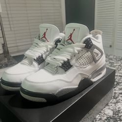 jordan 4s size 8
