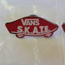 Vans Off The Wall Employee Lapel Skate Pin. Hard To Find Know Days. 