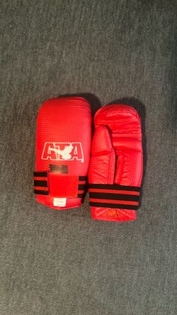 ATA- sparing kids gloves