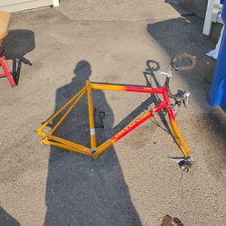 Cannondale Road Bike R300