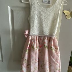 Nice Drees  Size  14  Kids 😊