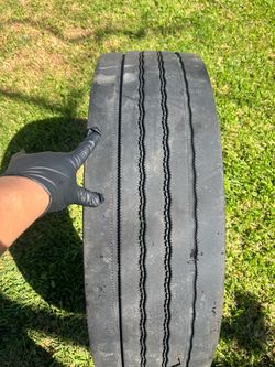 245-70-19.5 Bridgestone