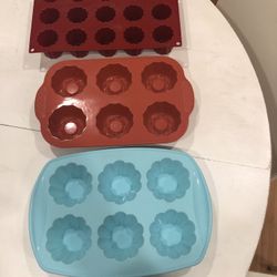 3 Colorful Silicone Molds