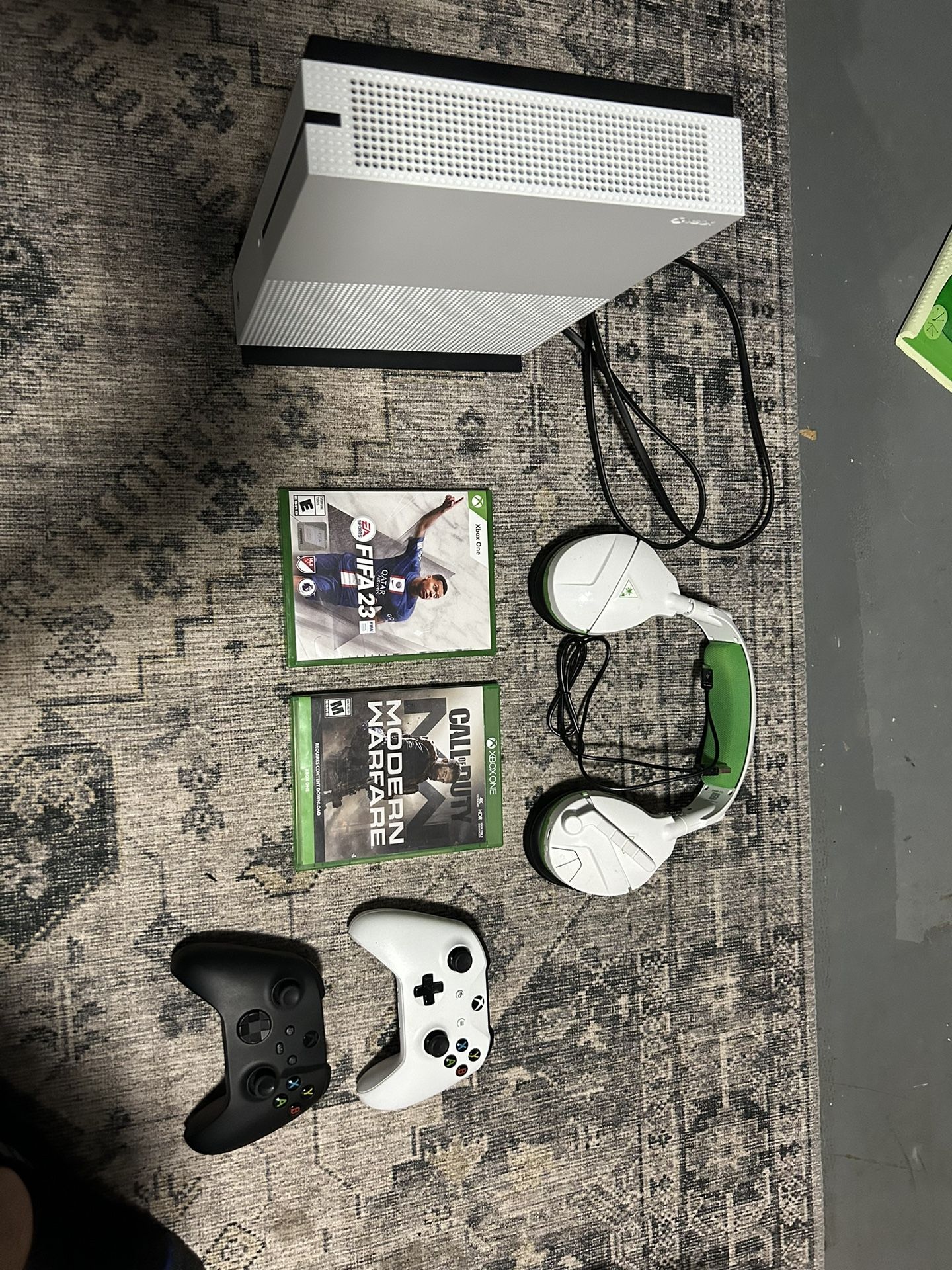 Xbox One S 500G for Sale in Buffalo Grove, IL OfferUp
