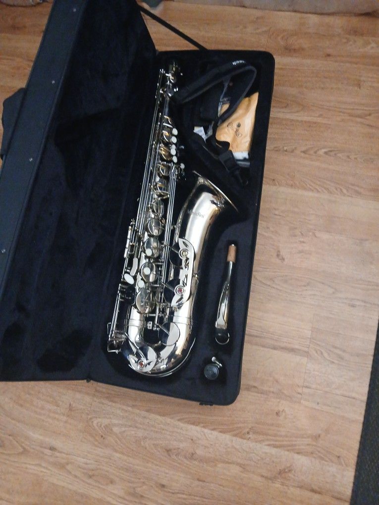 Silver Tenor Saxophone