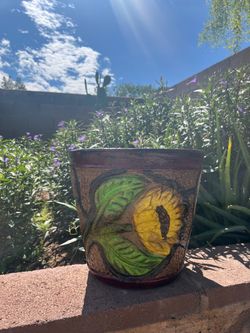 Clay planter/Maceta De Barro