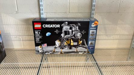 RETIRED  LEGO 10266 CREATOR EXPERT NASA APOLLO 11 LUNER LANDER.