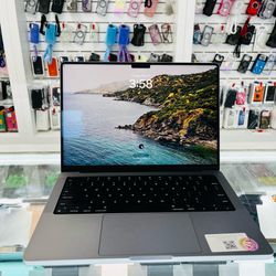 MacBook Pro 14-inch m1 16Ram 512GB