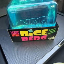Needoh ice Berg And Squishy