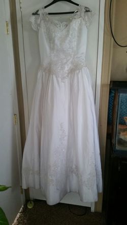 Melody collection wedding dress sz.12