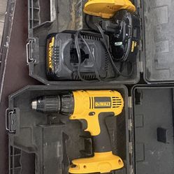 Tool Bundle – DEWALT Drills + Toro Leaf Blower + Power Trim Edger (Read)
