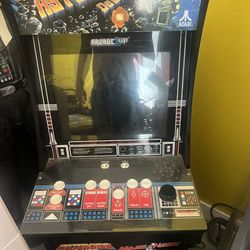 Asteroids Deluxe Arcade 