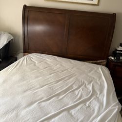 Queen Size Bed With Mattress and Box.