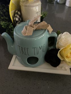 Rae Dunn Tree Time Decor