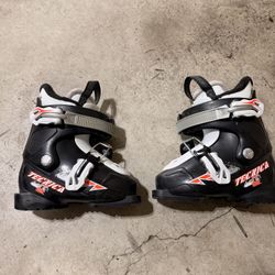 Kids Ski Boots
